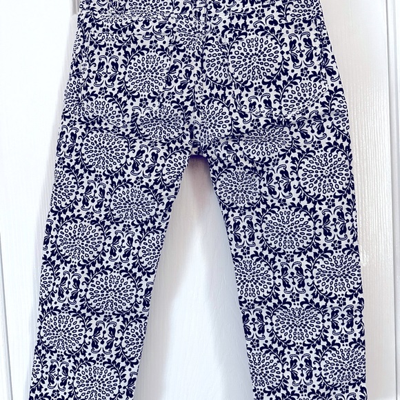 Size 6 pants - Picture 2 of 4